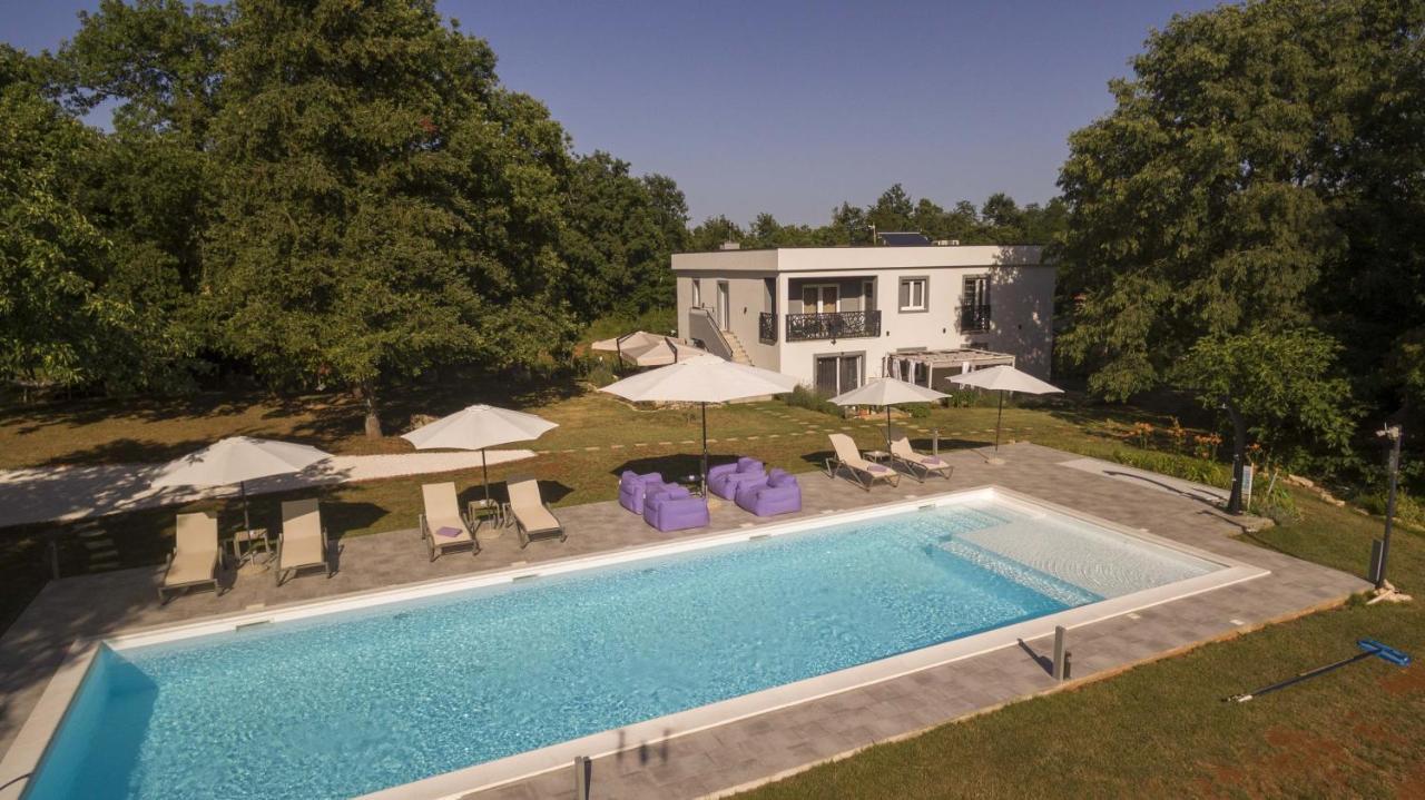 Luxury Villa Cetiri Hrasta Pićan Eksteriør bilde